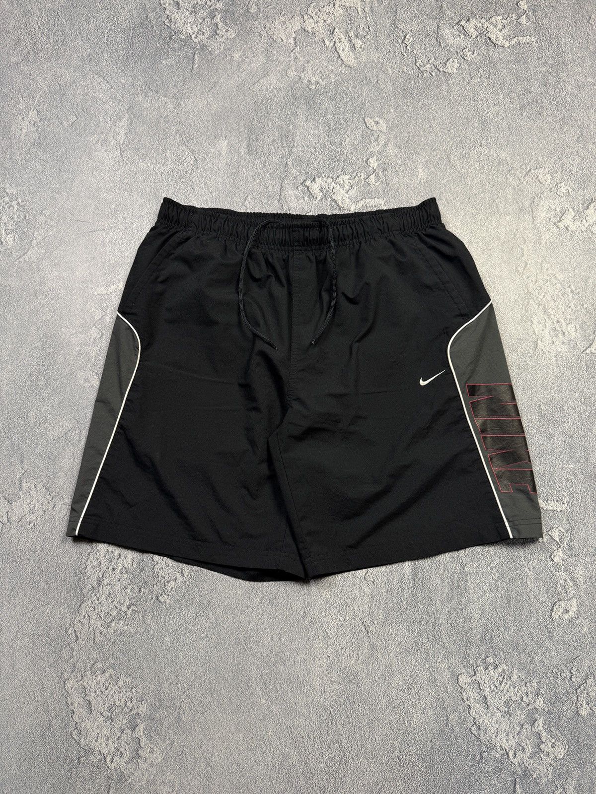 Nike Vintage Nike Shorts big logo Size US 36 / EU 52 - 2 Thumbnail
