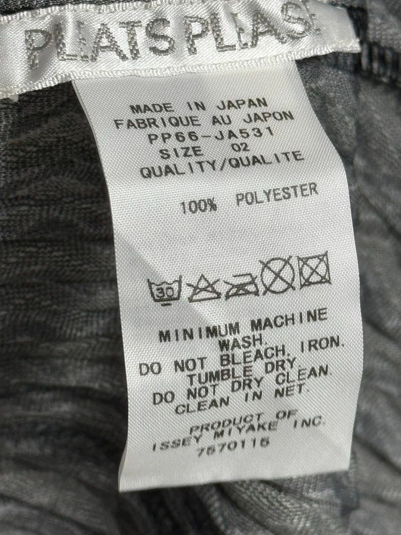 Issey Miyake Issey Miyake size:2 A black long cardigan coat Size S / US 4 / IT 40 - 4 Thumbnail
