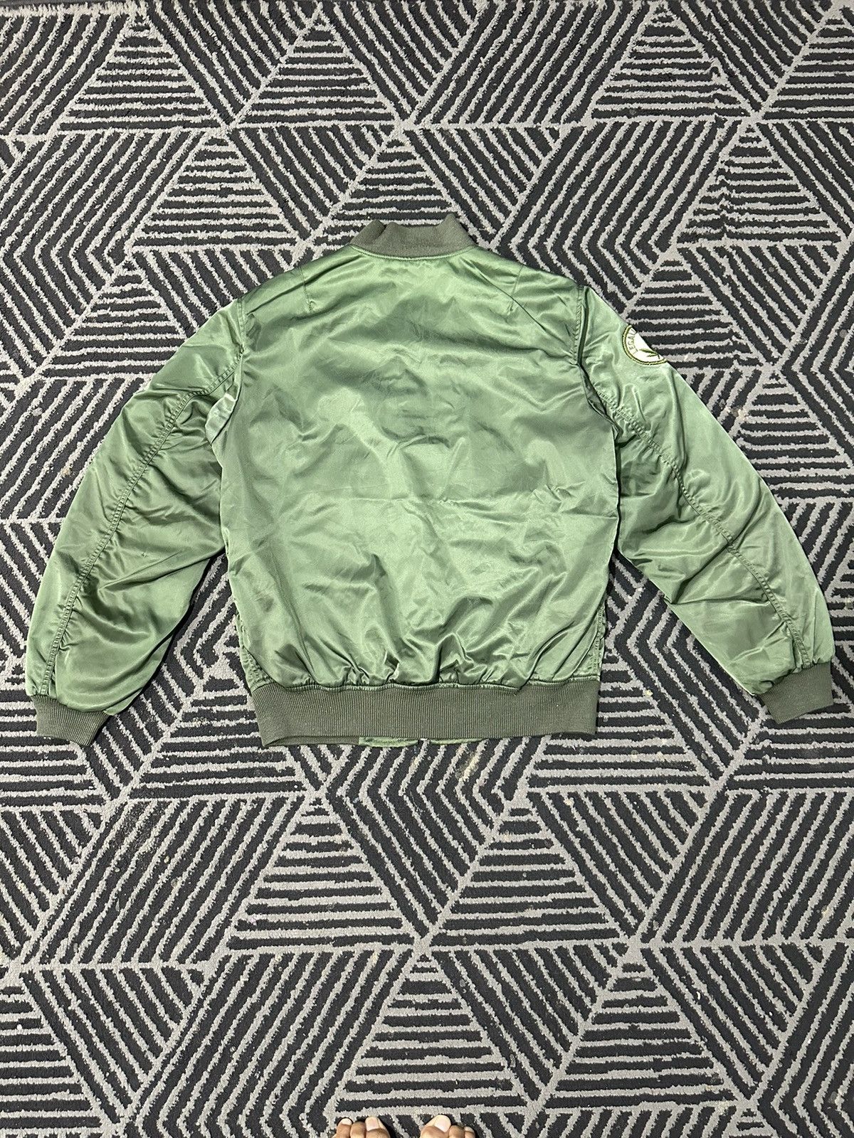 Vintage Vintage MA-1 Patches Zipper Bomber Jacket Size US L / EU 52-54 / 3 - 12 Thumbnail