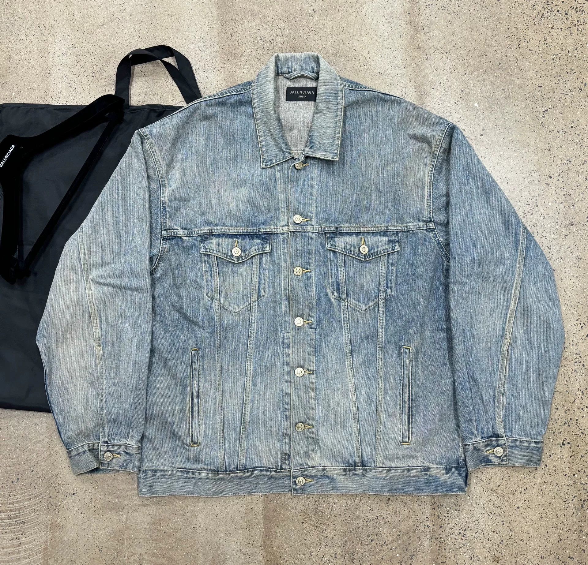 Balenciaga Balenciaga Classic Denim Jacket with Reflective Logo Size US L / EU 52-54 / 3 - 1 Thumbnail