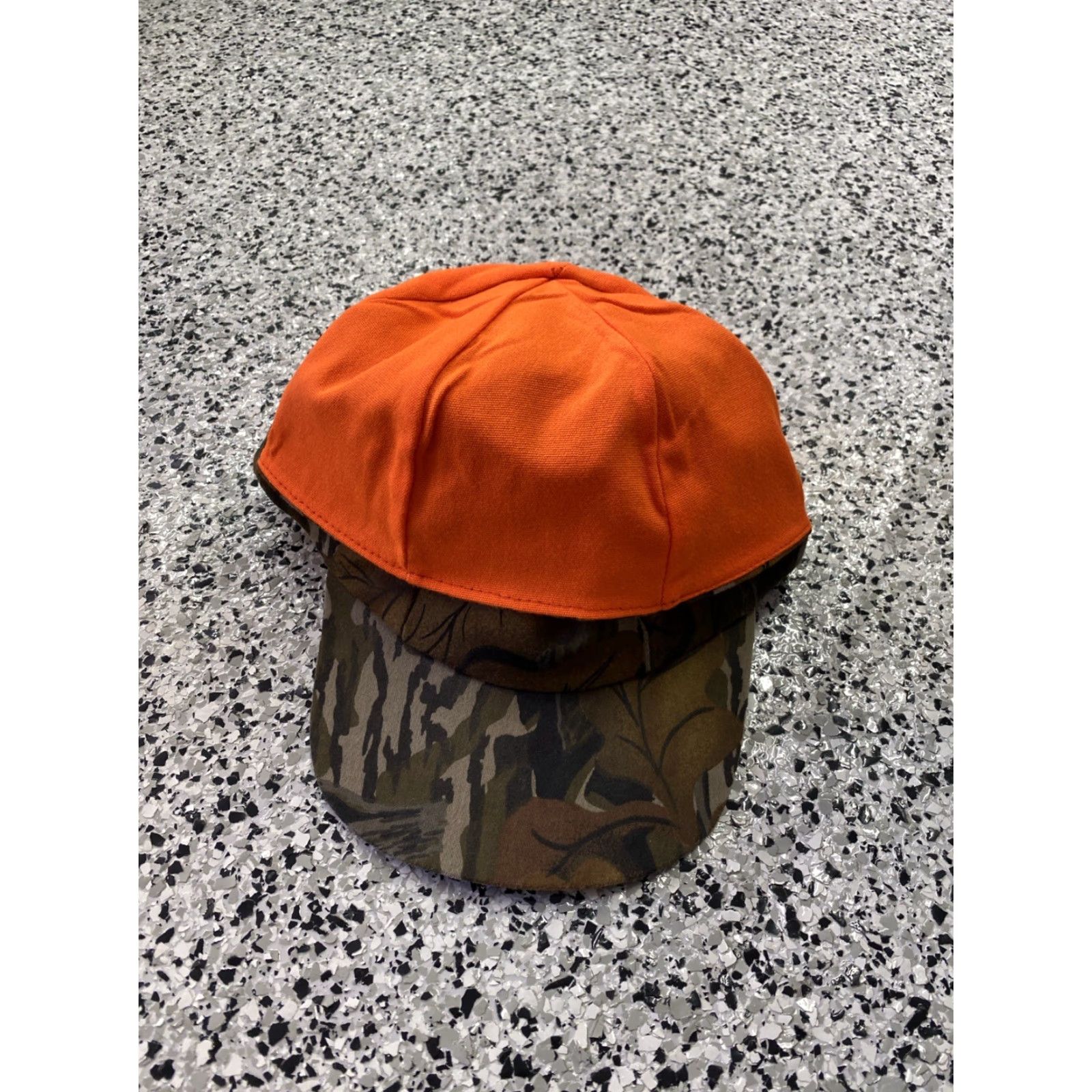 Vintage VINTAGE Mossy Oak Insulated Camo Hat Ear Flaps Hunting Reversible Orange Mens One Size Green Camouflage Baseball Cap Outdoor Winter Fall Size ONE SIZE - 5 Thumbnail