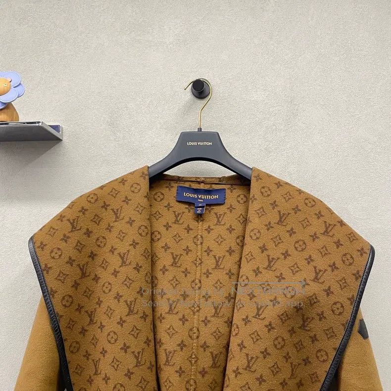 Louis Vuitton Louis Vuitton Brown presbyopic coat Size XS / US 0-2 / IT 36-38 - 4 Thumbnail