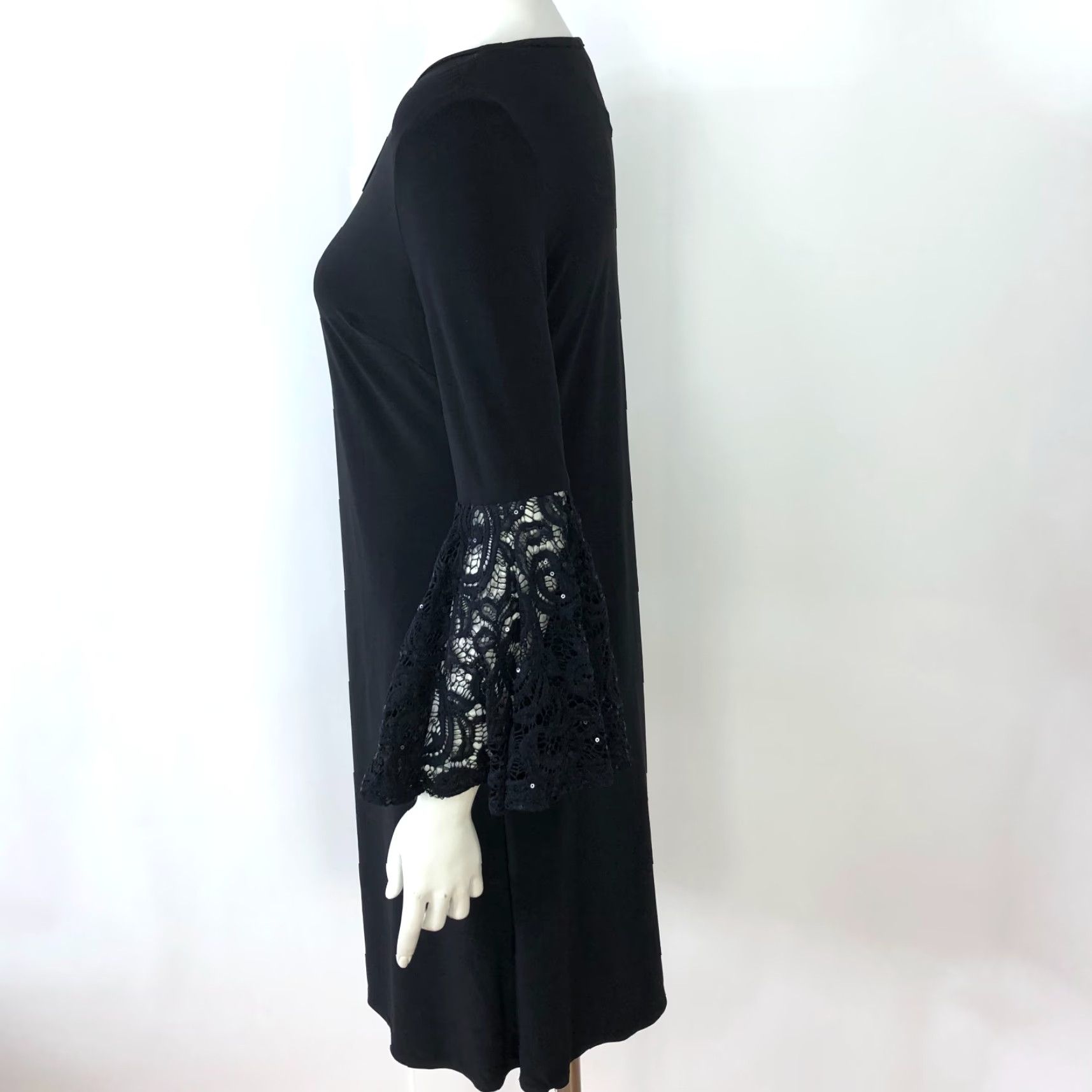 Vintage RM Richards 6 Lace Sequin Bell Sleeve Women's Boat Neck Above Knee Dress Black Size M / US 6-8 / IT 42-44 - 2 Thumbnail