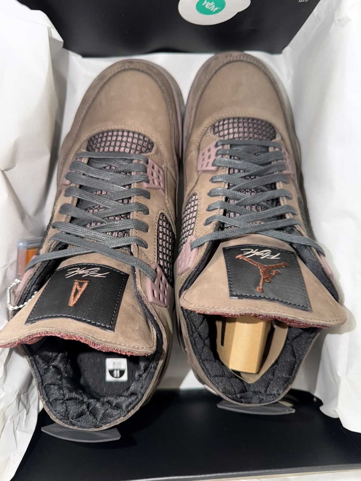 Jordan Brand A Ma Maniére x Air Jordan 4 Retro – Dark Mocha (Size 11) Size US 11 / EU 44 - 5 Thumbnail