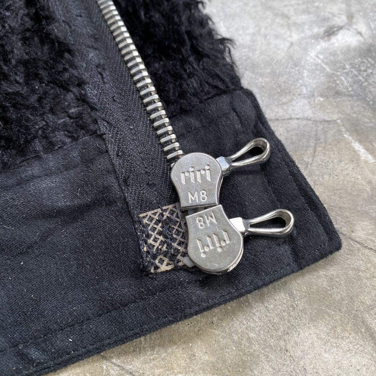 If Six Was Nine 2000s Paranoid Vkei Style Trim Fur Riri Zipper Jacket Size US S / EU 44-46 / 1 - 8 Thumbnail