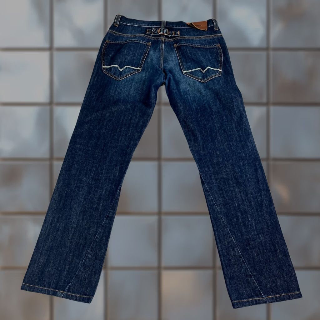 Hugo Boss HUGO BOSS Jeans Regular Straight 34 32 Dark Wash Blue Whiskers Jeans Mens Regular 34in 32in Denim 5-Pocket Design Cotton Fabric Wash Dark Vintage No Size US 34 / EU 50 - 1 Thumbnail