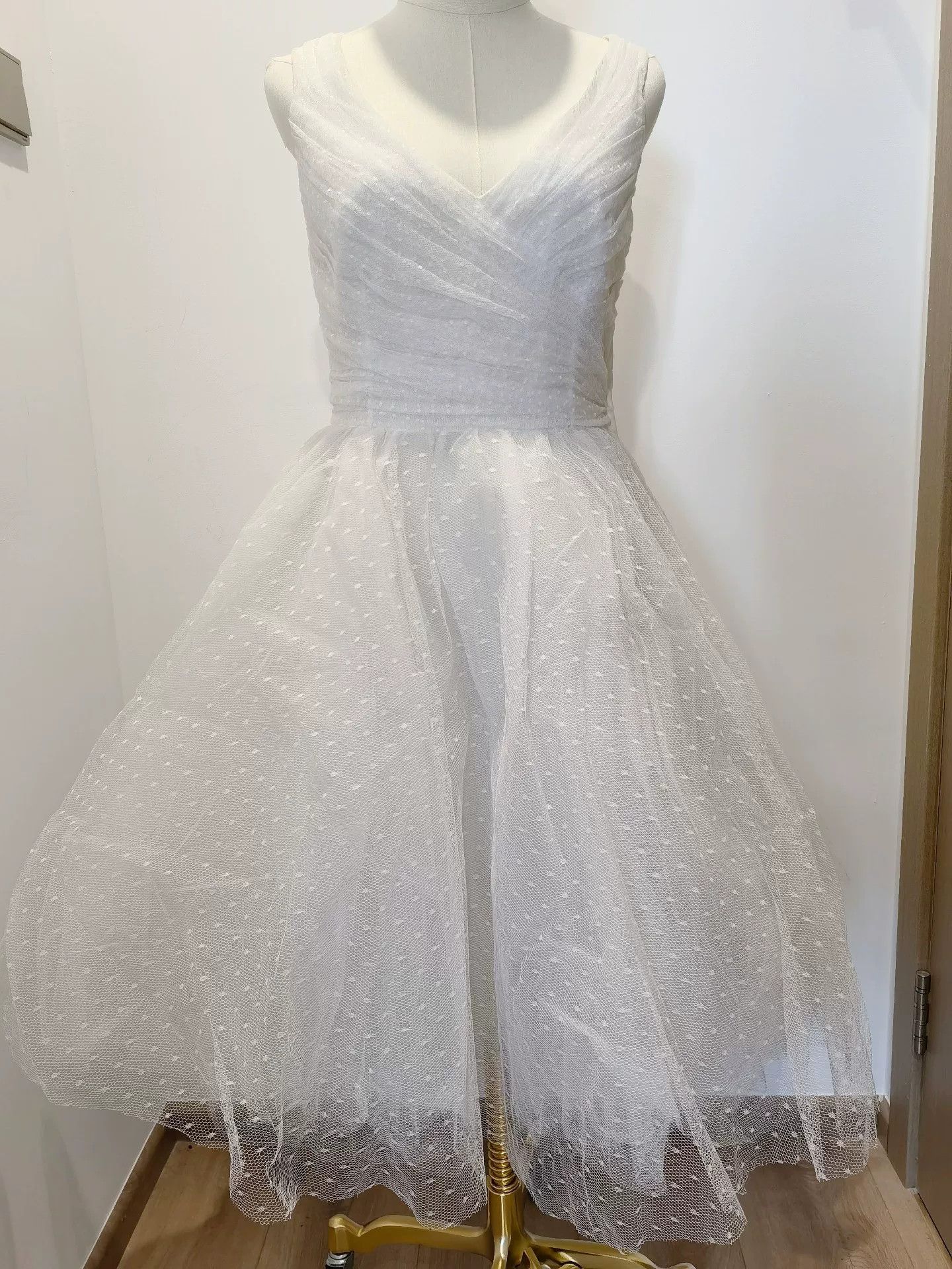 Valentino VALENTINO White Mini Wedding Dress Size ONE SIZE - 1 Thumbnail