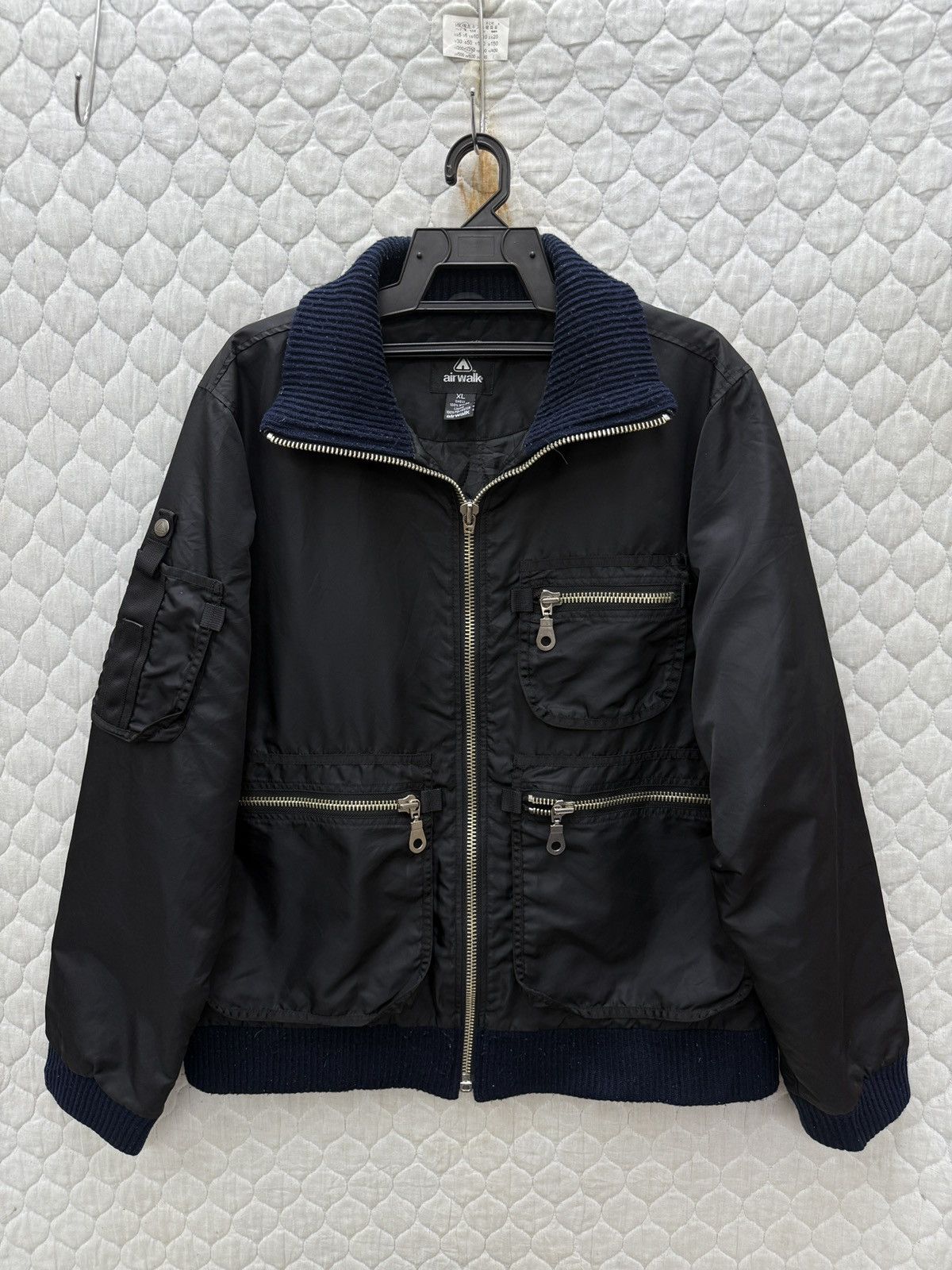 Airwalk 🔥🔥🔥STEALS AIRWALK BOMBER JACKET Size US L / EU 52-54 / 3 - 1 Thumbnail
