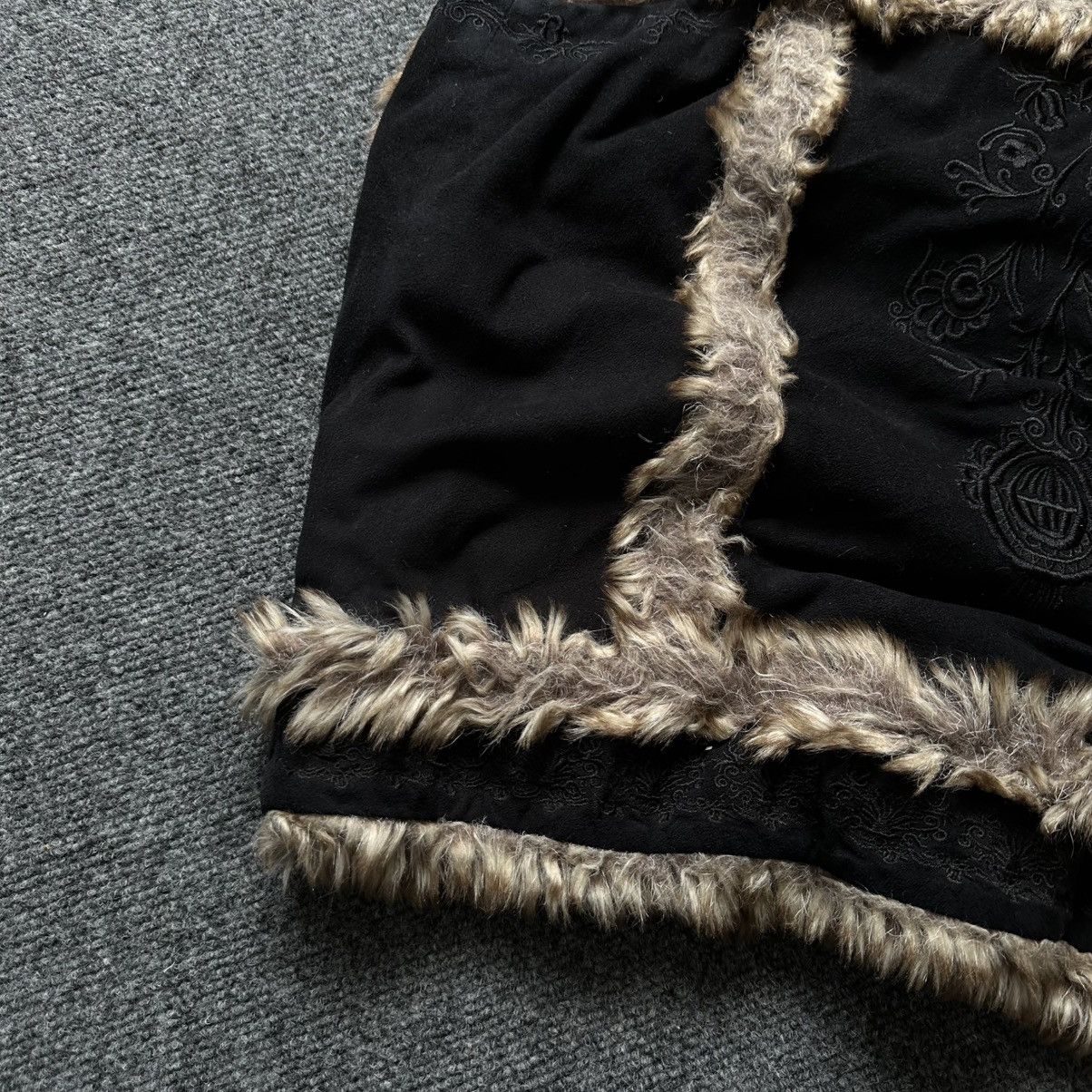 Comme des Garcons VTG Faux Fur Vest Desigual Size 40 Hype Trend Staff Pick 00 Size S / US 4 / IT 40 - 17 Thumbnail