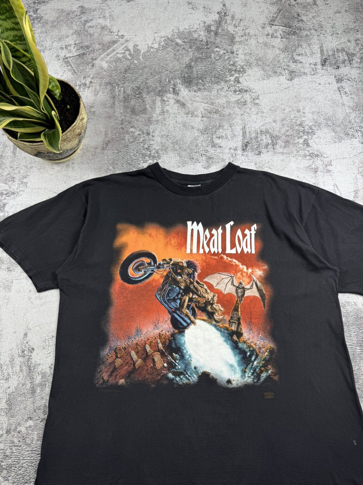 Band Tees Vintage MeatLoaf 1994 Black Rock Tour Faded Merch Devil Band Jersey T Shirt Tee Size US XL / EU 56 / 4 - 5 Thumbnail