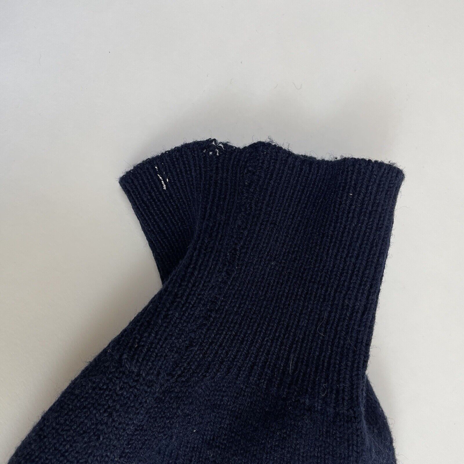 Alan Paine ALAN PAINE CARDIGAN NAVY BLUE LUXURY LAMBSWOOL ENGLAND 42 Size US XS / EU 42 / 0 - 7 Thumbnail