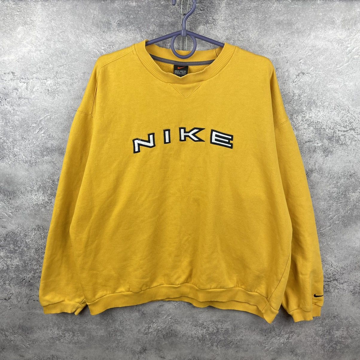 Nike Vintage Nike 90s Retro Embroidered Big Logo Sweatshirt Y2K Size US XL / EU 56 / 4 - 1 Thumbnail