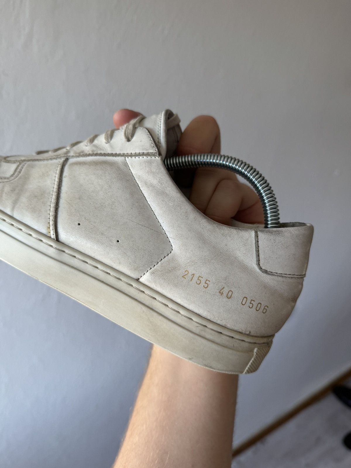 Common Projects Common Projects Bball Distressed Low Leather Sneakers Size US 7 / EU 40 - 6 Thumbnail