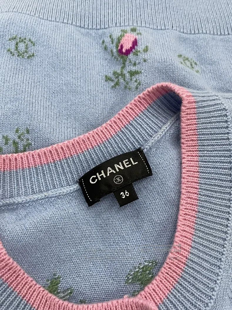 Chanel Chanel Blue floral double C rhinestone buckle short-sleeve Size XXS / US 00 / IT 34 - 5 Thumbnail