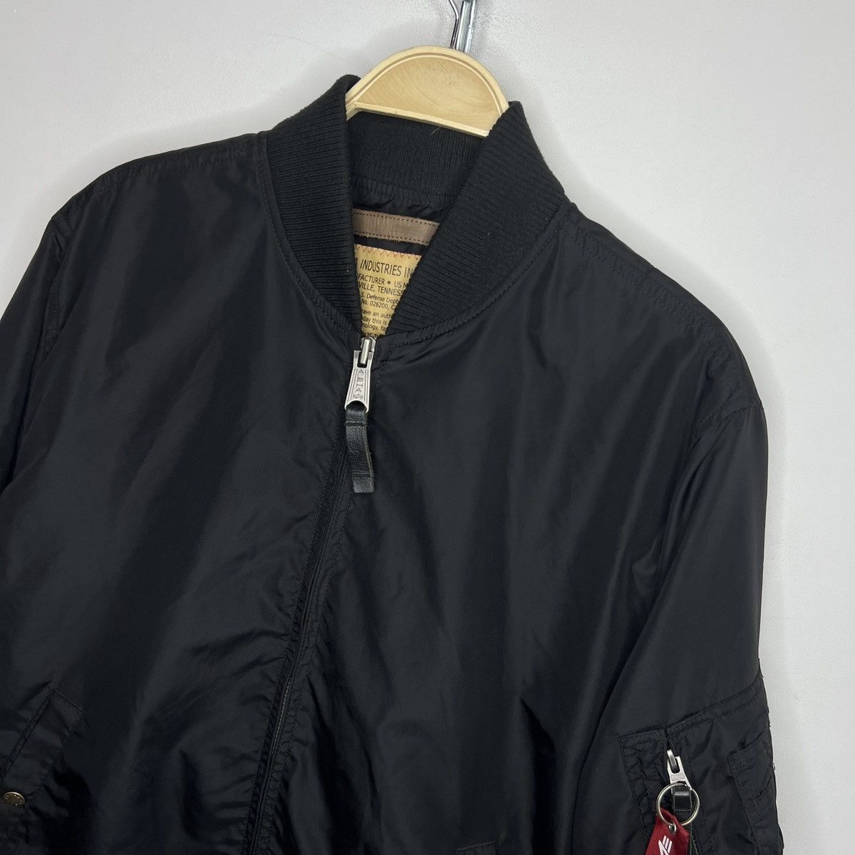 Alpha Industries Alpha Industries Bomber Jacket MA-1 Black Nylon L size Size US L / EU 52-54 / 3 - 4 Thumbnail