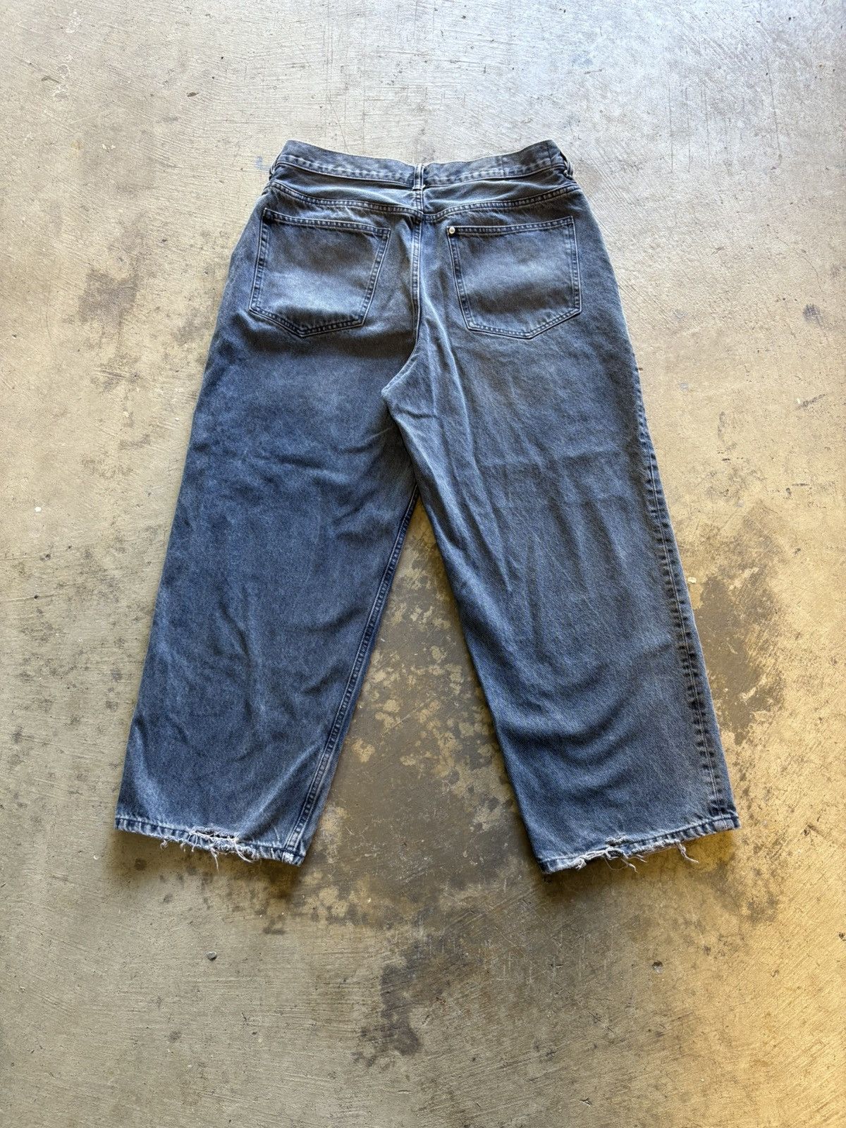 H&M H&M baggy jeans Size 36" Size US 36 / EU 52 - 1 Thumbnail