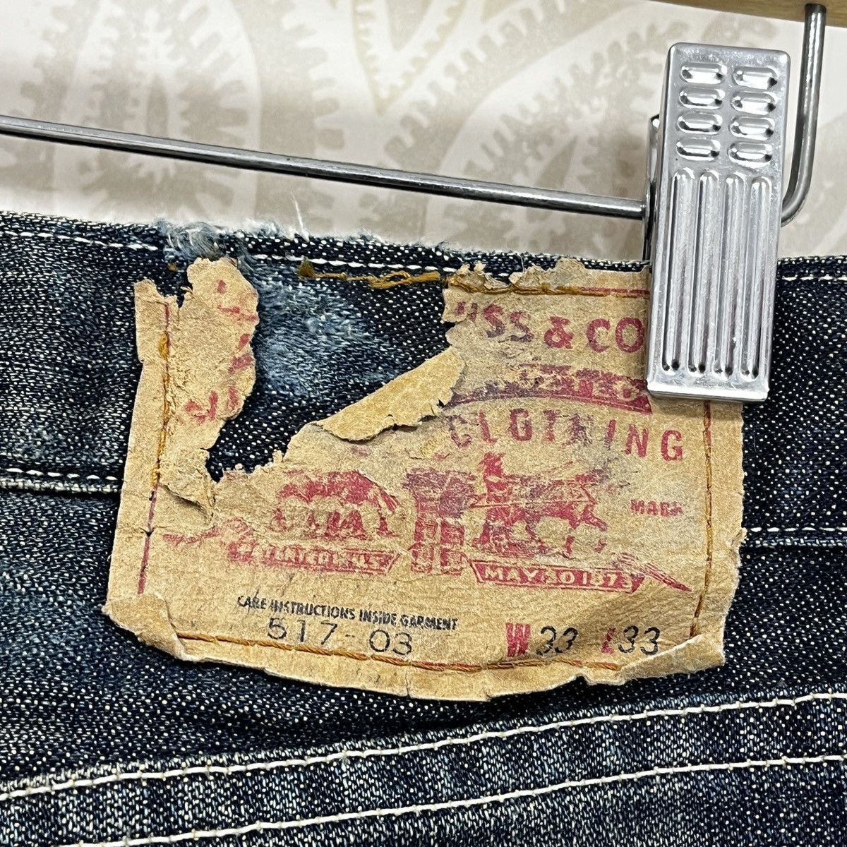 Levi's × Vintage Flared Levis 517 Distressed Denim Faded Blue Size US 33 - 13 Thumbnail