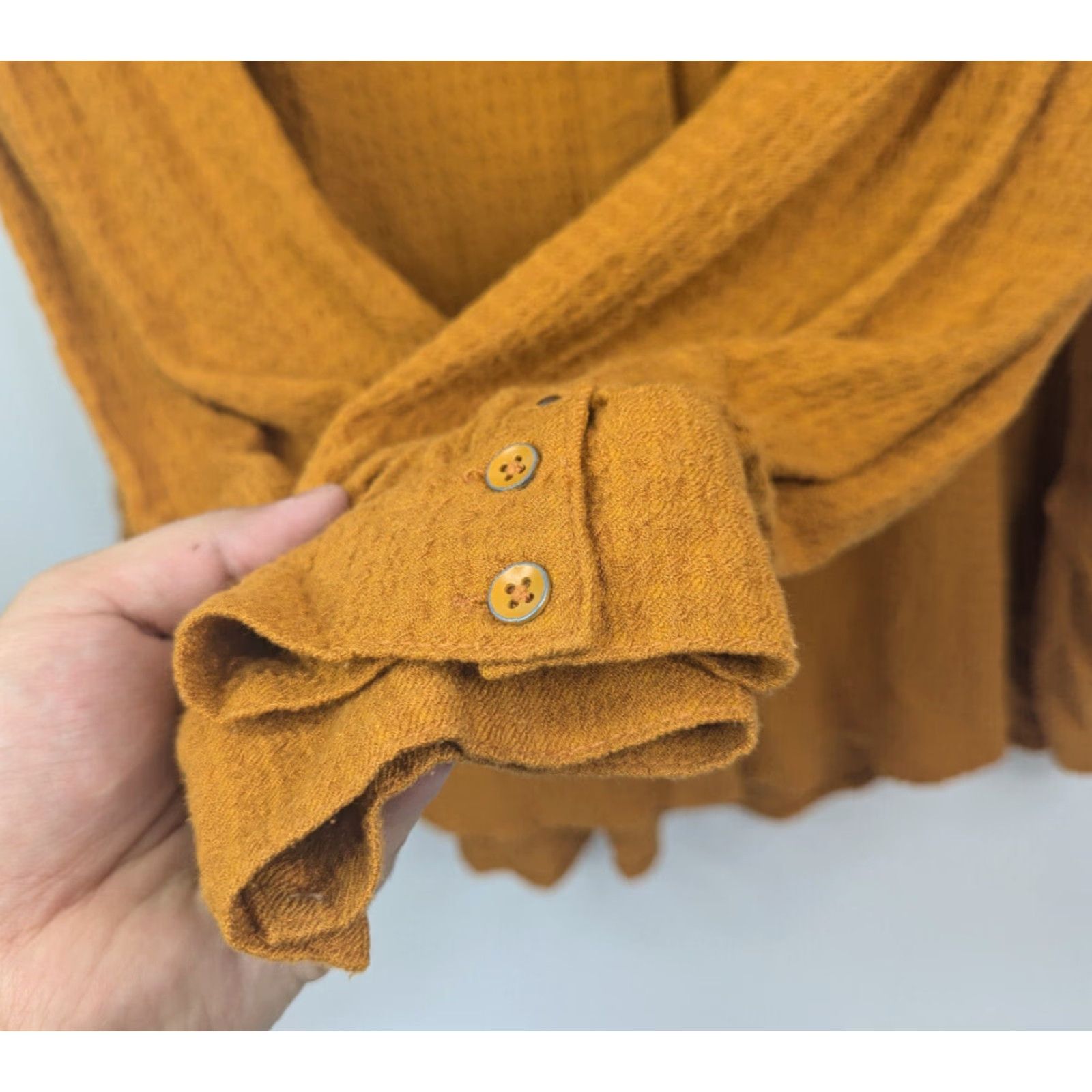 Vintage We the Free We the Free Women's Size Medium Mustard Orange Hidden Valley Button Top Shirt Oversized Button-Up Size M / US 6-8 / IT 42-44 - 3 Thumbnail