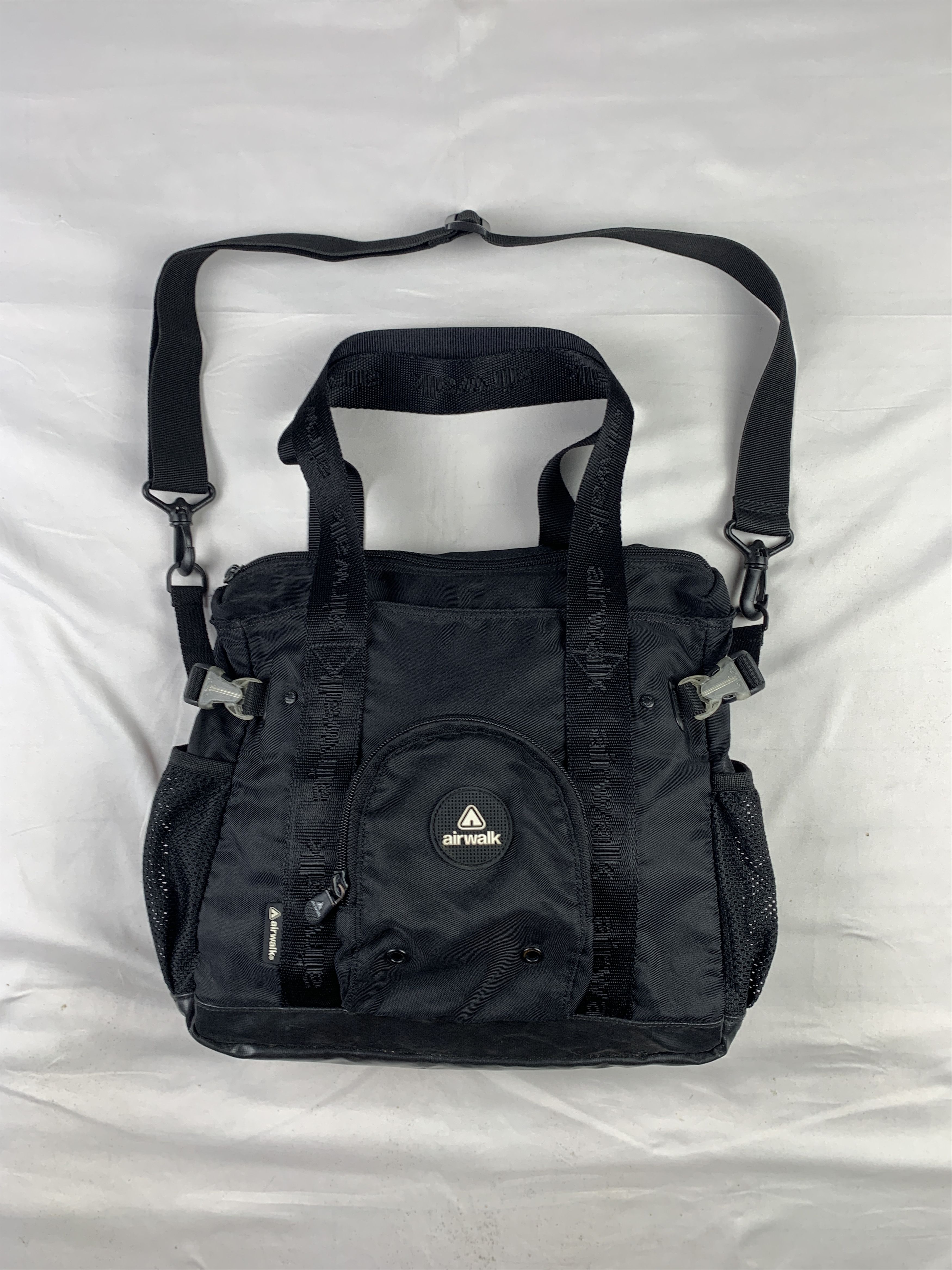 Airwalk Airwalk Black 2in1 Multipocket Tote Bag (37x37) Size ONE SIZE - 1 Thumbnail