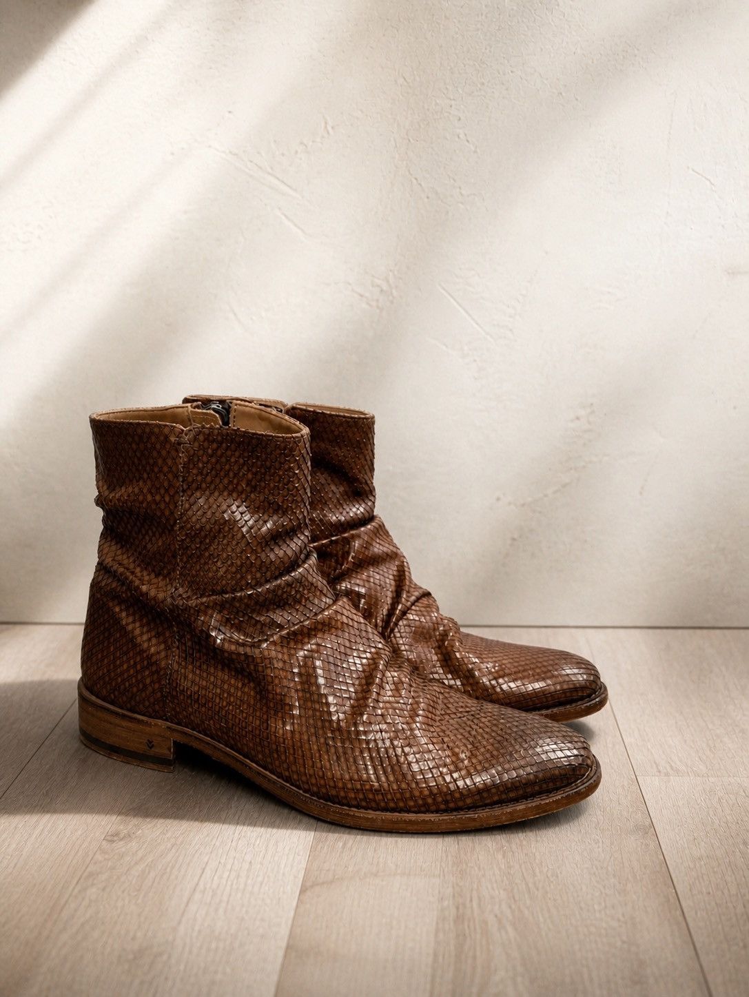 John Varvatos Morrison Sharpei Boot. 8.5 Size US 8.5 / EU 41-42 - 1 Thumbnail