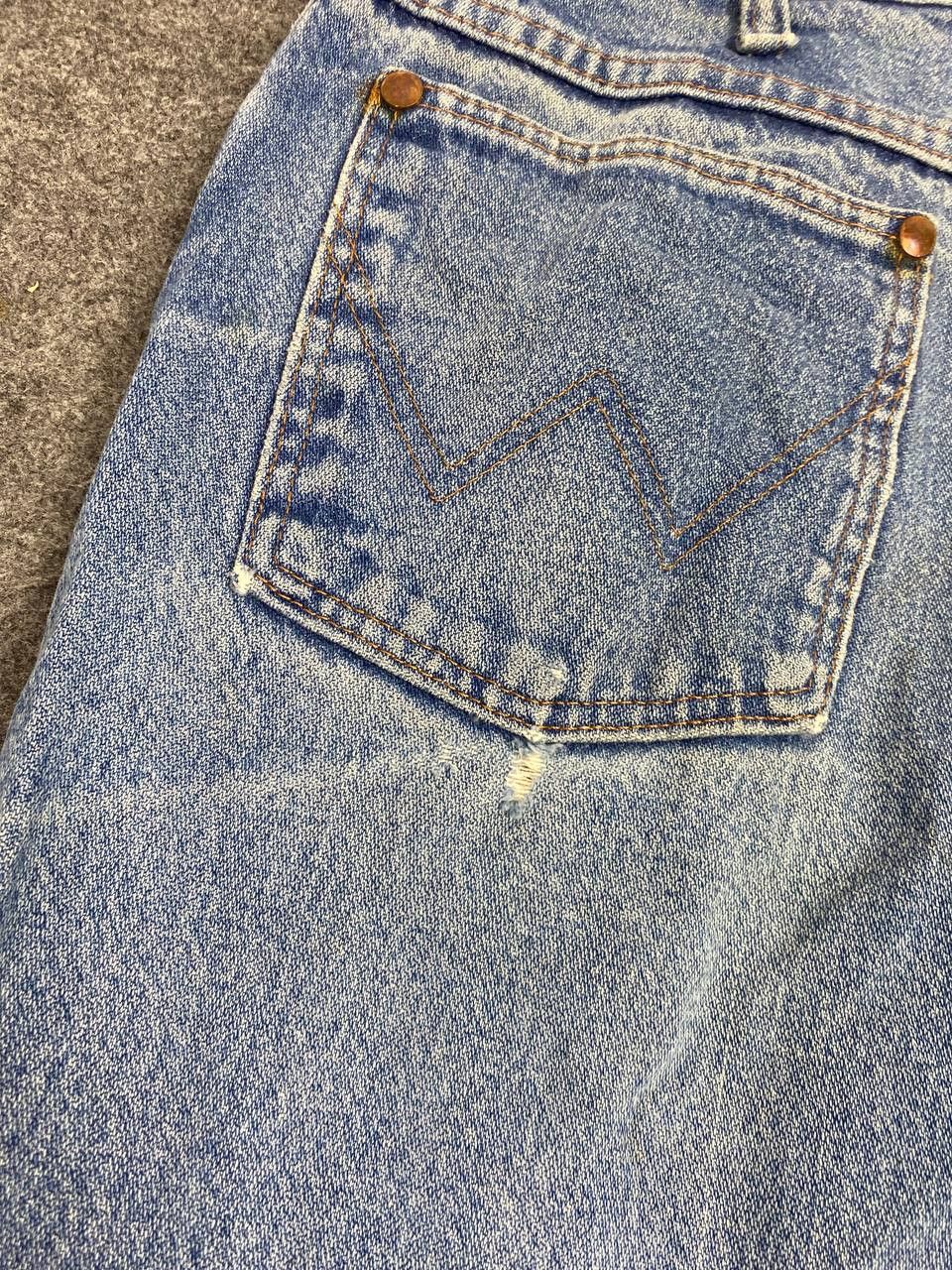 Wrangler vintage wrangler slightly distressed denim nice design Size US 34 / EU 50 - 5 Thumbnail