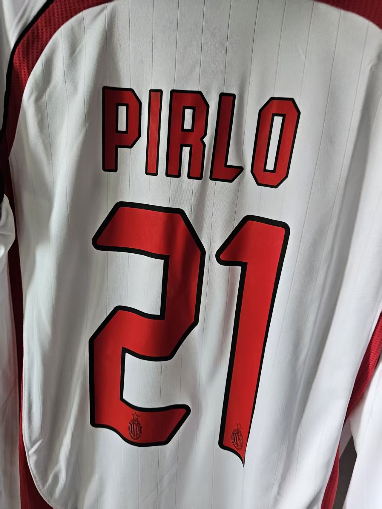 Other 2006 2007 AC Milan 21 Andrea Pirlo Jersey White Size US S / EU 44-46 / 1 - 5 Thumbnail