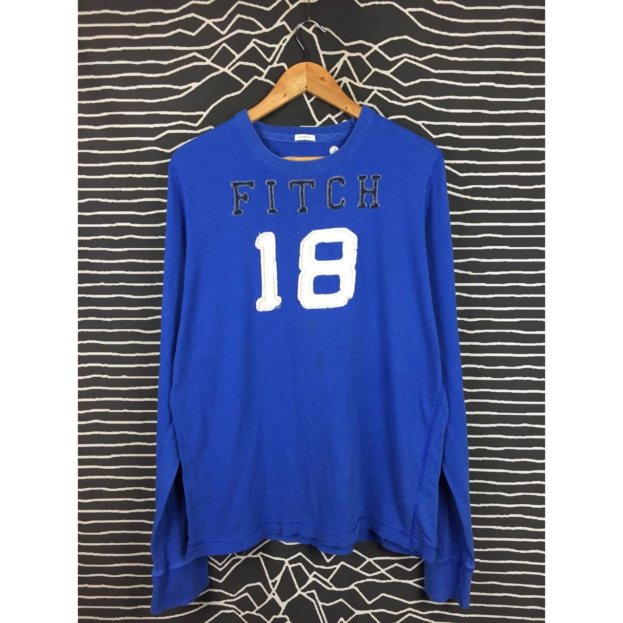 Abercrombie & Fitch Abercrombie & Fitch Embroidered Logo Long Sleeve Tee Size US L / EU 52-54 / 3 - 1 Thumbnail