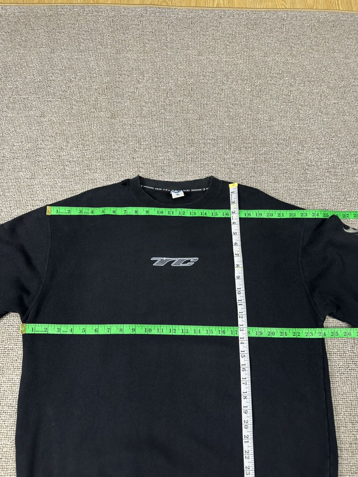 Hook-Ups Vintage T&C Surf Designs Hookups Fire Flame Crewneck Z402 Size US XL / EU 56 / 4 - 11 Thumbnail