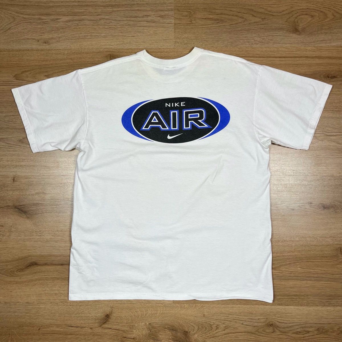 Nike Vintage 90s Nike Air Swoosh logo white t-shirt Size US L / EU 52-54 / 3 - 1 Thumbnail