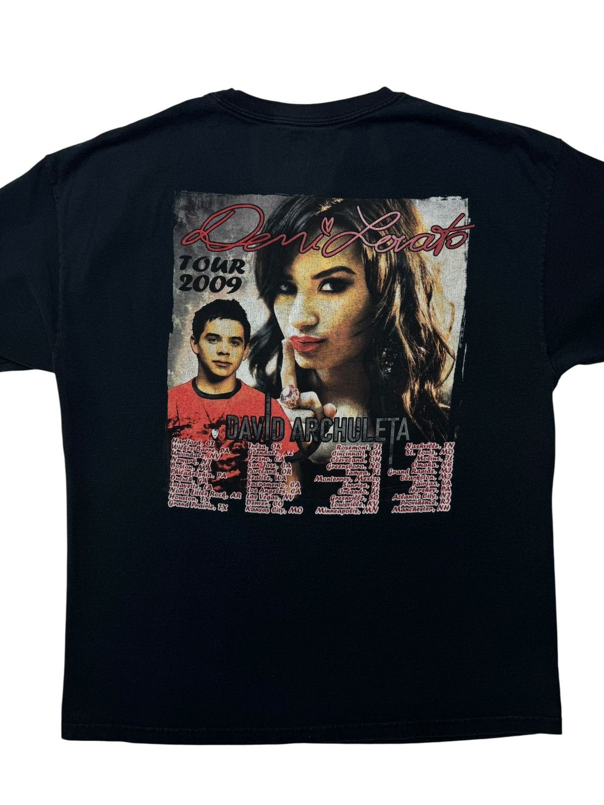 Vintage 2009 Demi Lovato Tour Tee Shirt Size US L / EU 52-54 / 3 - 5 Thumbnail
