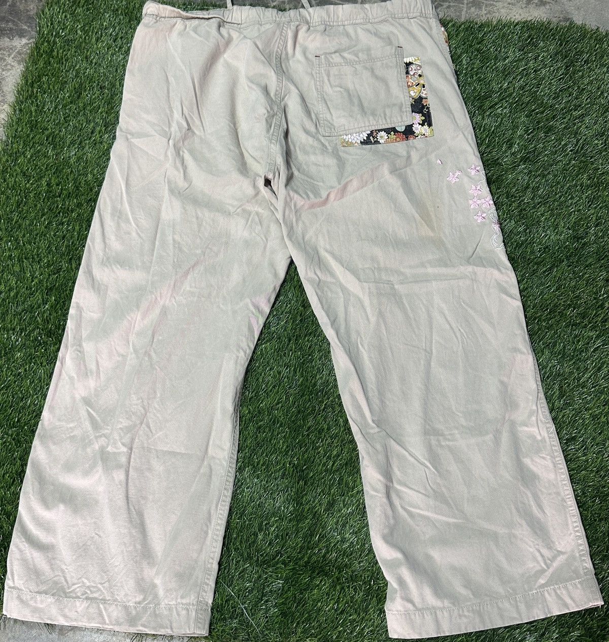 Japanese Brand × Vintage Rare🔥🔥 Vintage Sukajan KARAKURI TAMASHII Pants Size US 41 - 9 Thumbnail