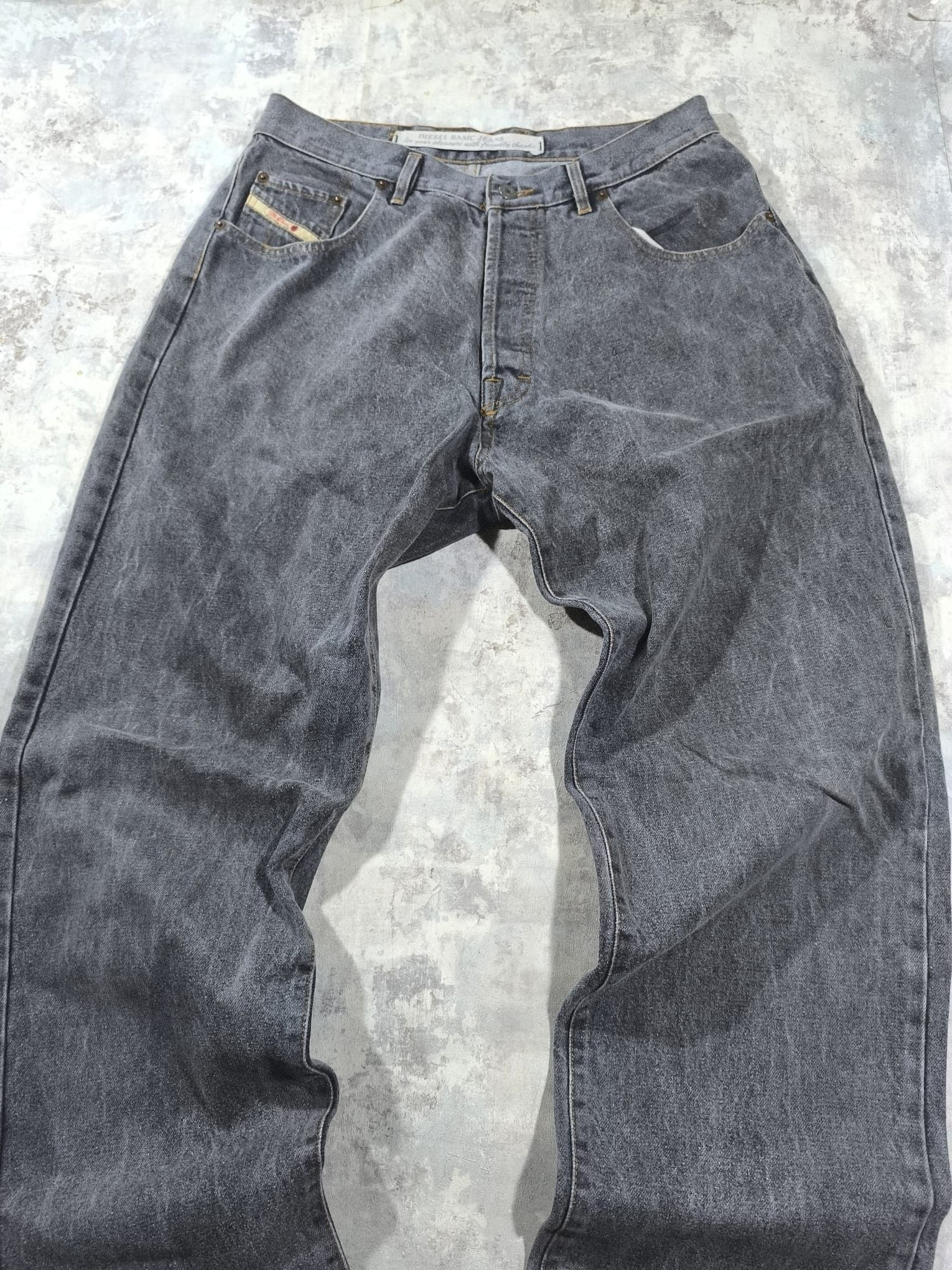 Diesel 90s Baggy Charcoal Grey Diesel Made in Italy Jeans Size US 32 / EU 48 - 13 Thumbnail