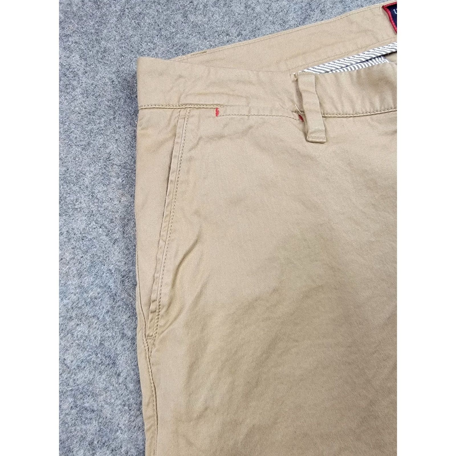 UNTUCKit UNTUCKit Chino Pants Mens 32x32 Tan Relaxed Fit Stretch Pima Cotton Casual Size US 32 / EU 48 - 2 Thumbnail