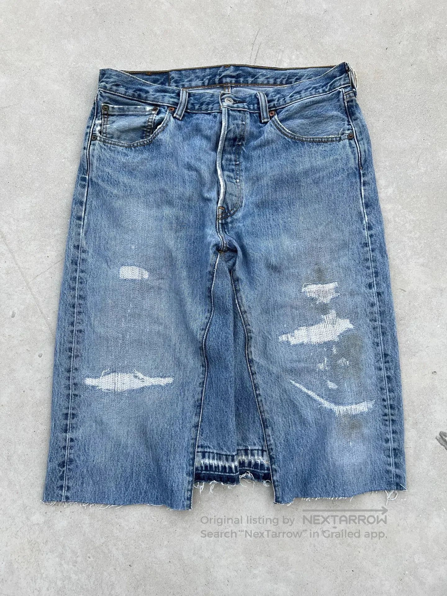 Vintage Vintage 90s Levis Baggy Cropped Jeans. Size US 33 - 1 Thumbnail