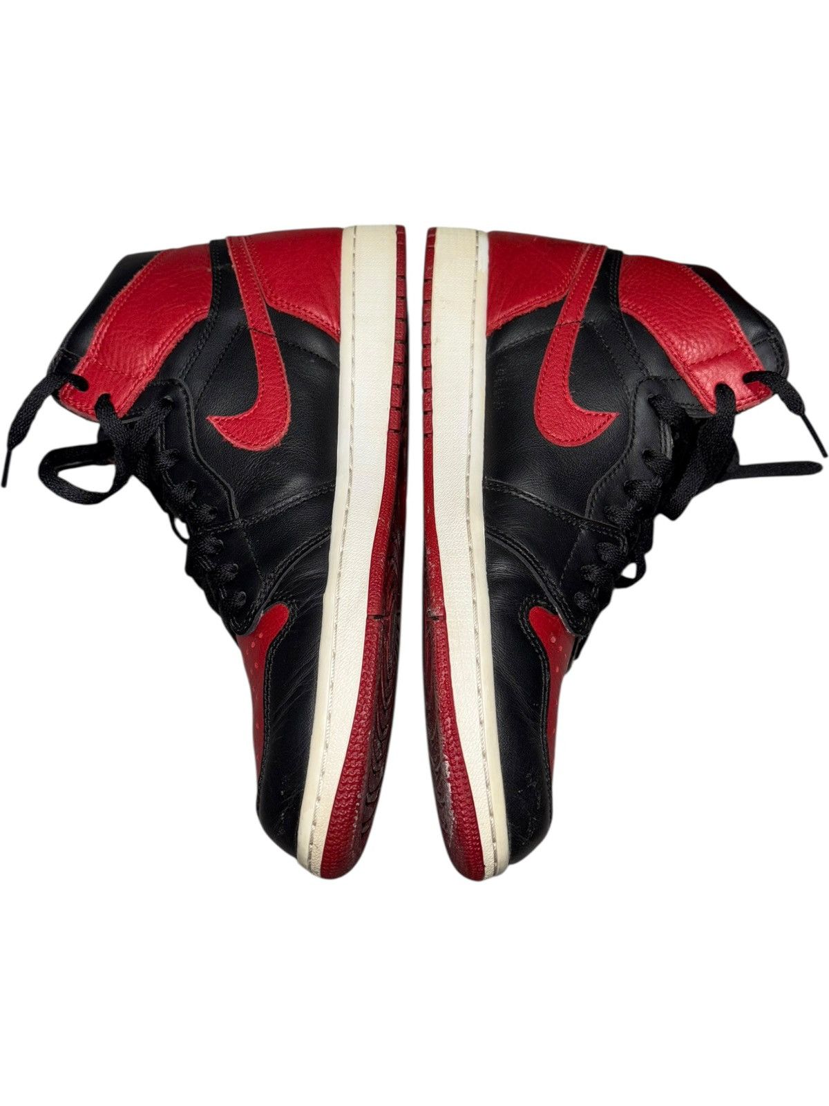 Jordan Brand 9 Air Jordan 1 Retro High OG Banned 2016 Nike Black red y2k Size US 9 / EU 42 - 3 Thumbnail