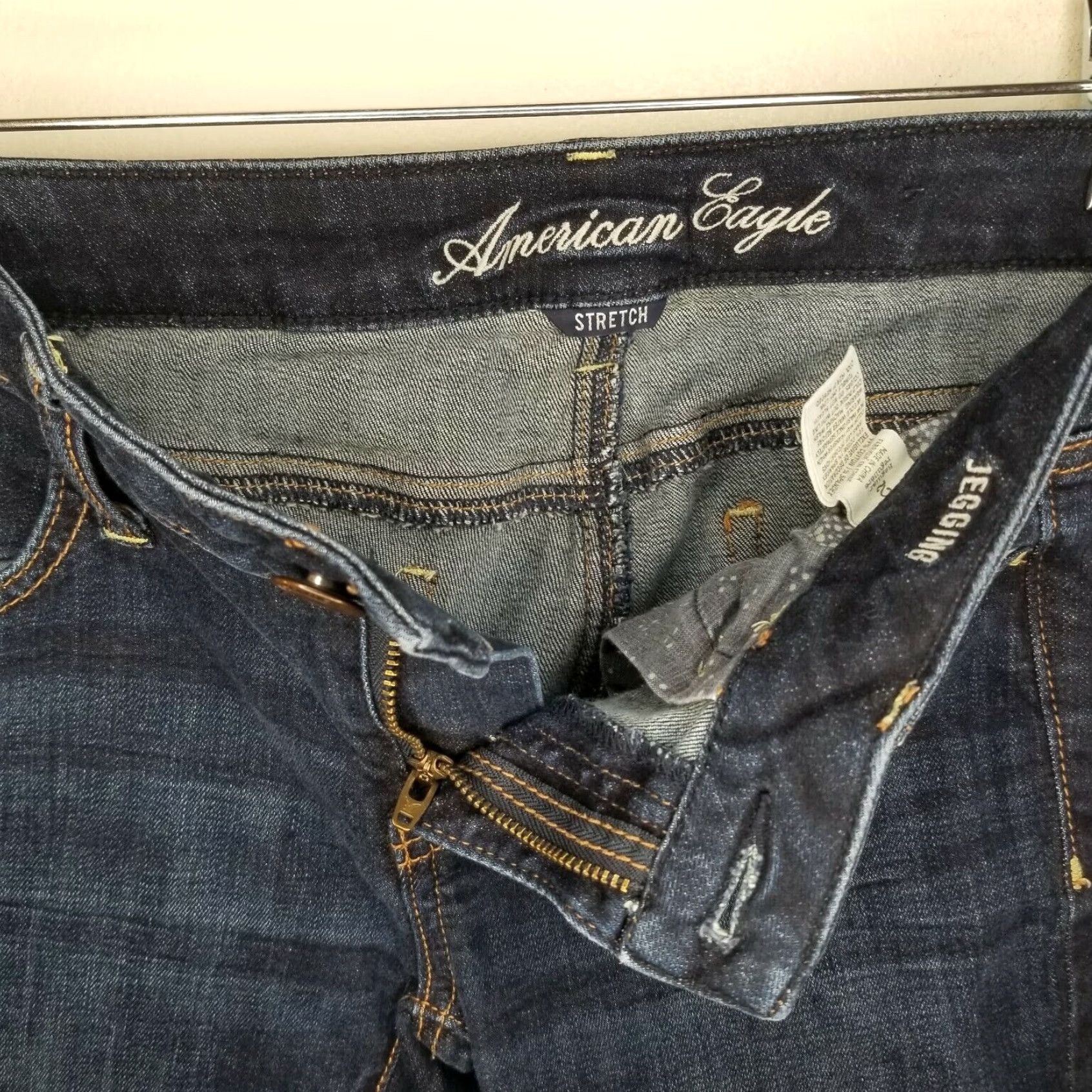 American Eagle Outfitters American Eagle Distressed Blue Jean Jeggings Womens Size 2 Size 26" / US 2 / IT 38 - 3 Thumbnail