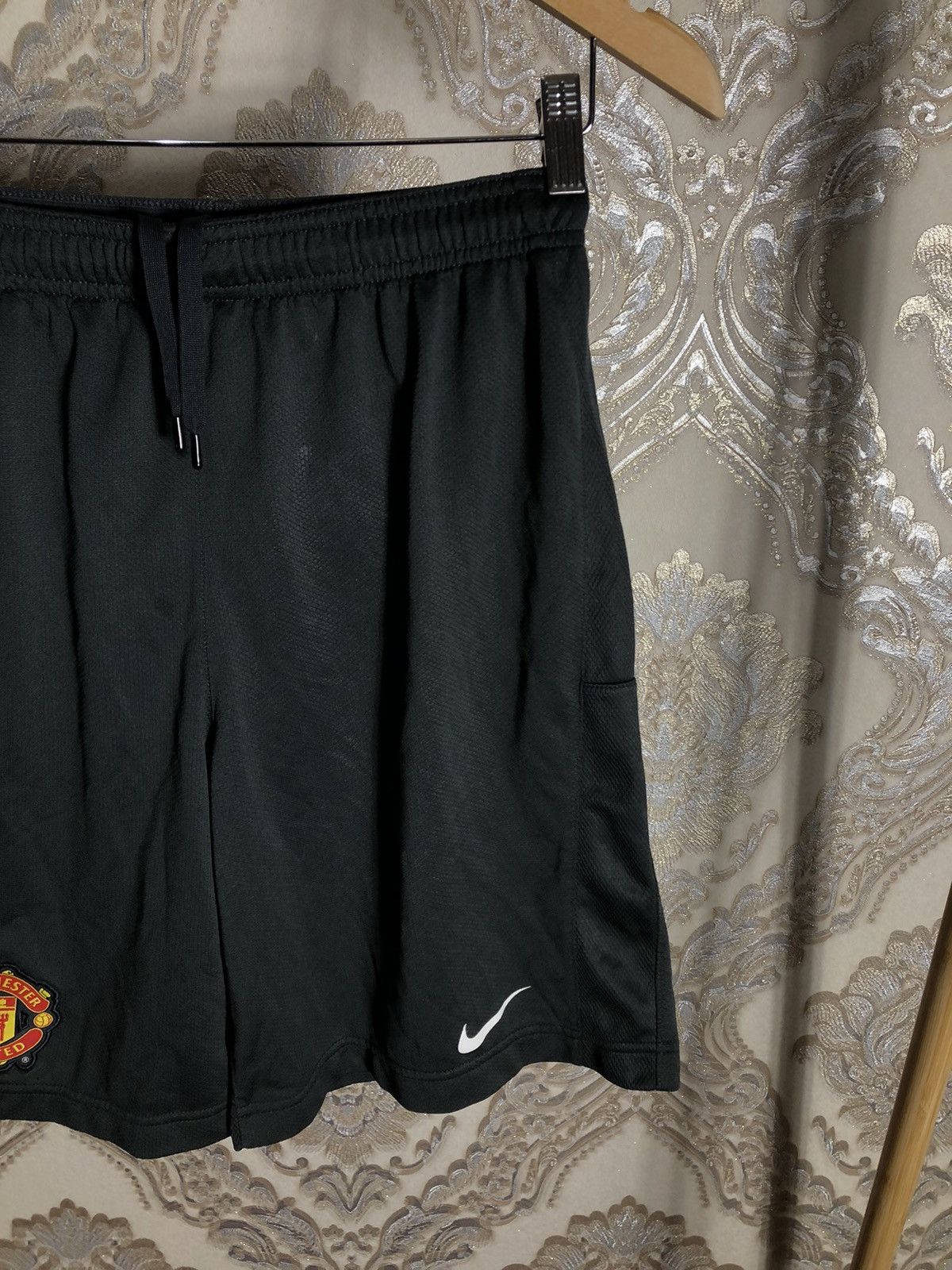 Nike VINTAGE NIKE FC MANCHESTER UNITED ENGLAND SOCCER JERSEY 90s Size US S / EU 44-46 / 1 - 2 Thumbnail