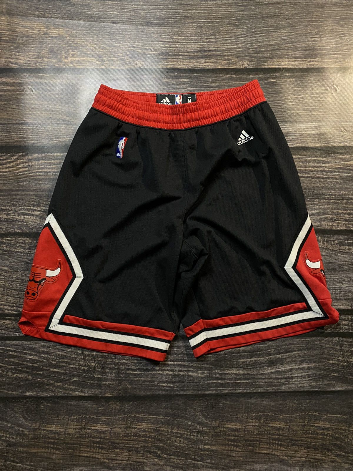 Adidas × NBA RARE❗️ADIDAS NBA CHICAGO BULLS SPORT SUIT Size US M / EU 48-50 / 2 - 6 Thumbnail