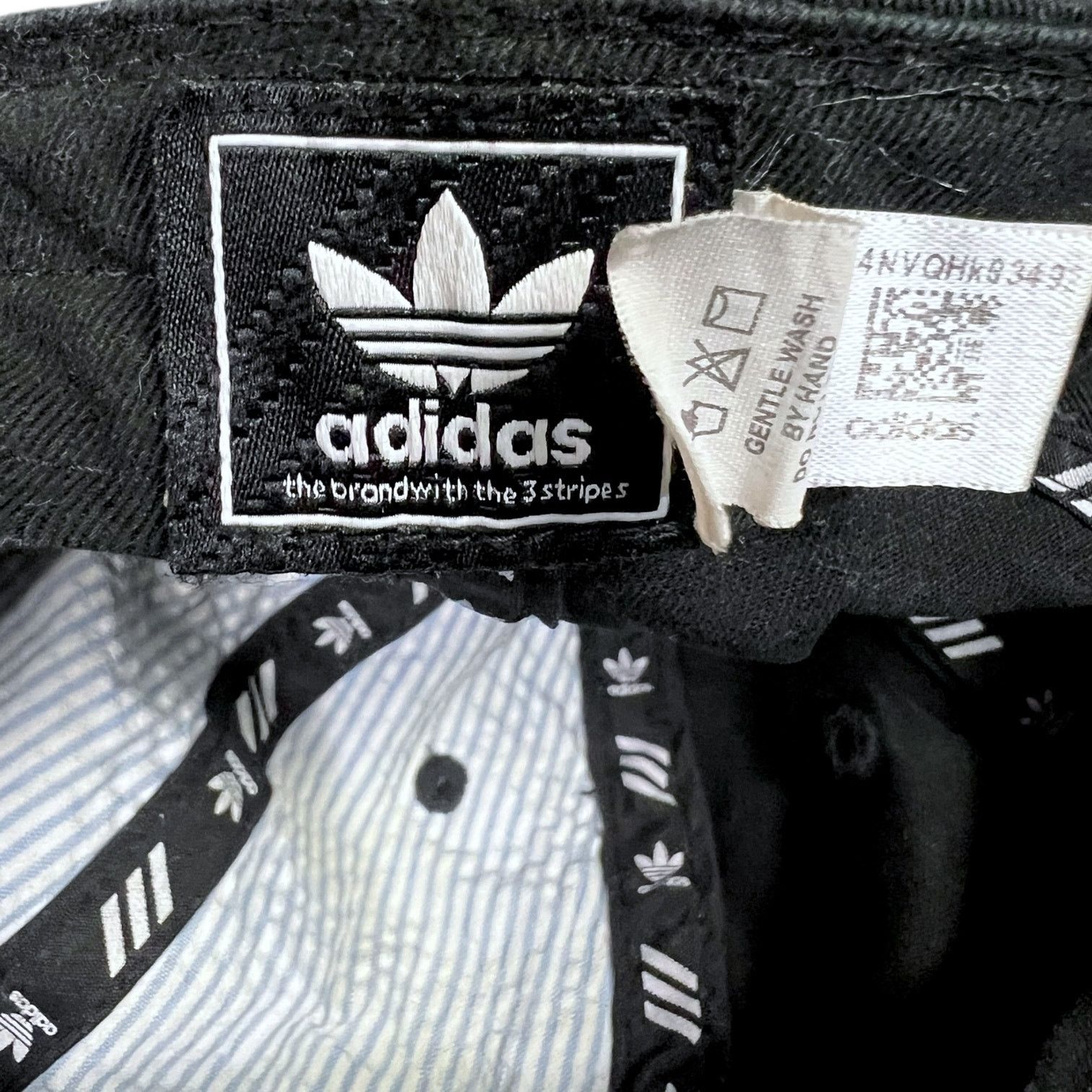 Adidas Men's Adidas Classic Black & White Strapback Dad Hat Cap Size ONE SIZE - 7 Thumbnail