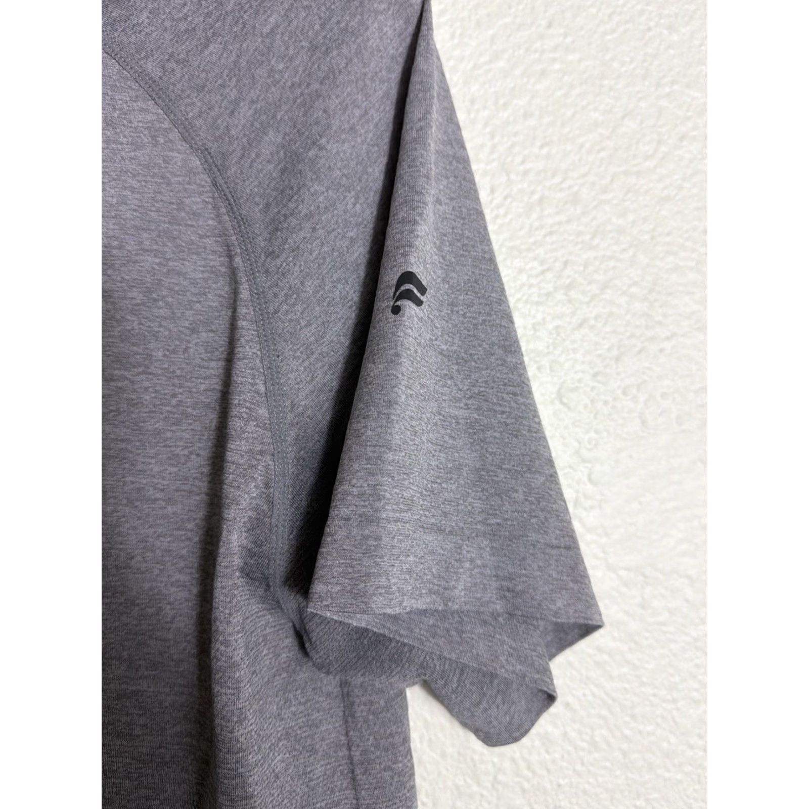 Fabletics Fabletics Shirt Mens M Gray Short Sleeve Activewear Pullover Crew Neck Lightweight Solid Gym Running Cross Training Size US M / EU 48-50 / 2 - 6 Thumbnail