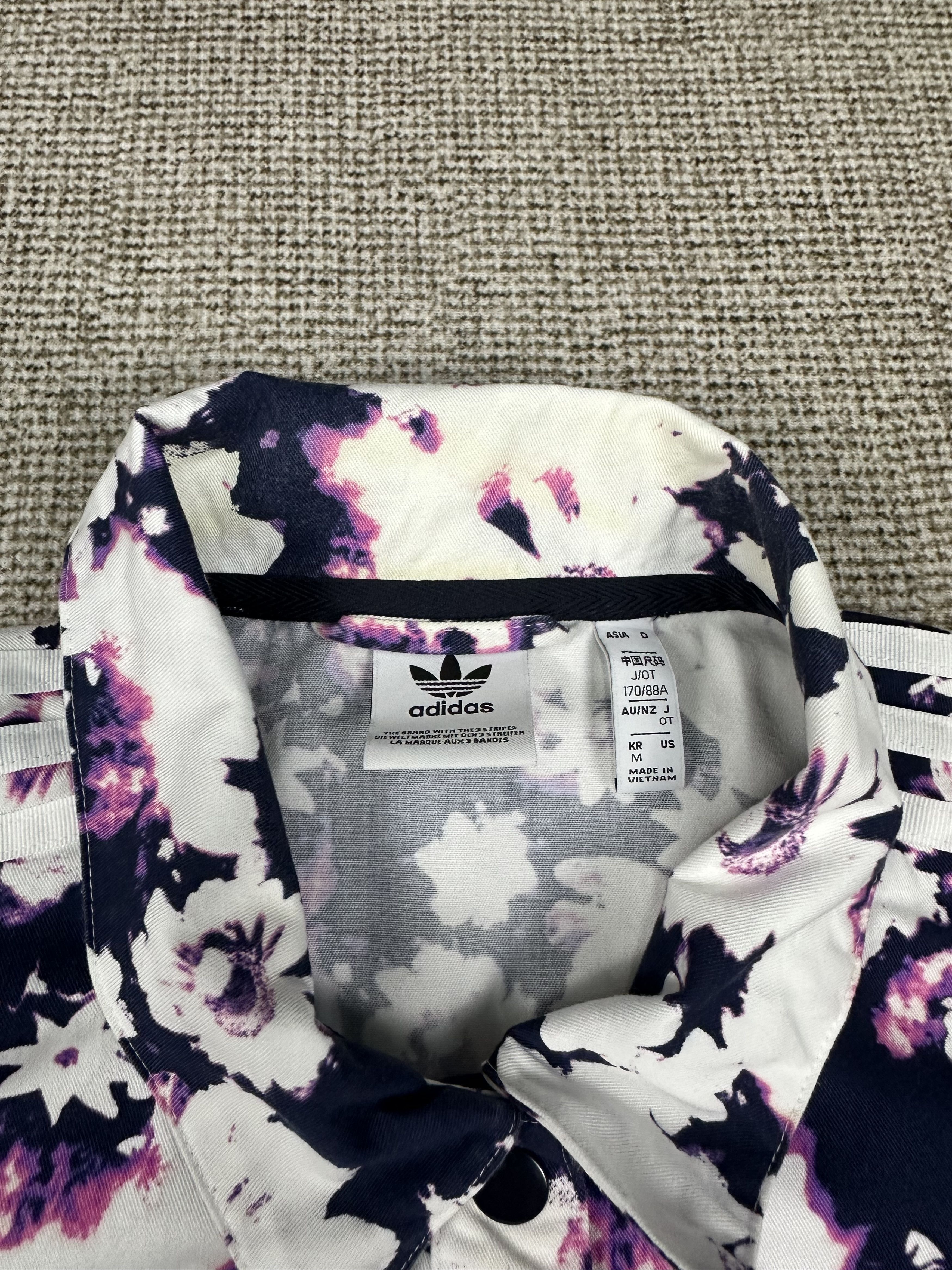 Adidas Adidas Flower Art Baggy Button Jacket Z502 Size US L / EU 52-54 / 3 - 10 Thumbnail