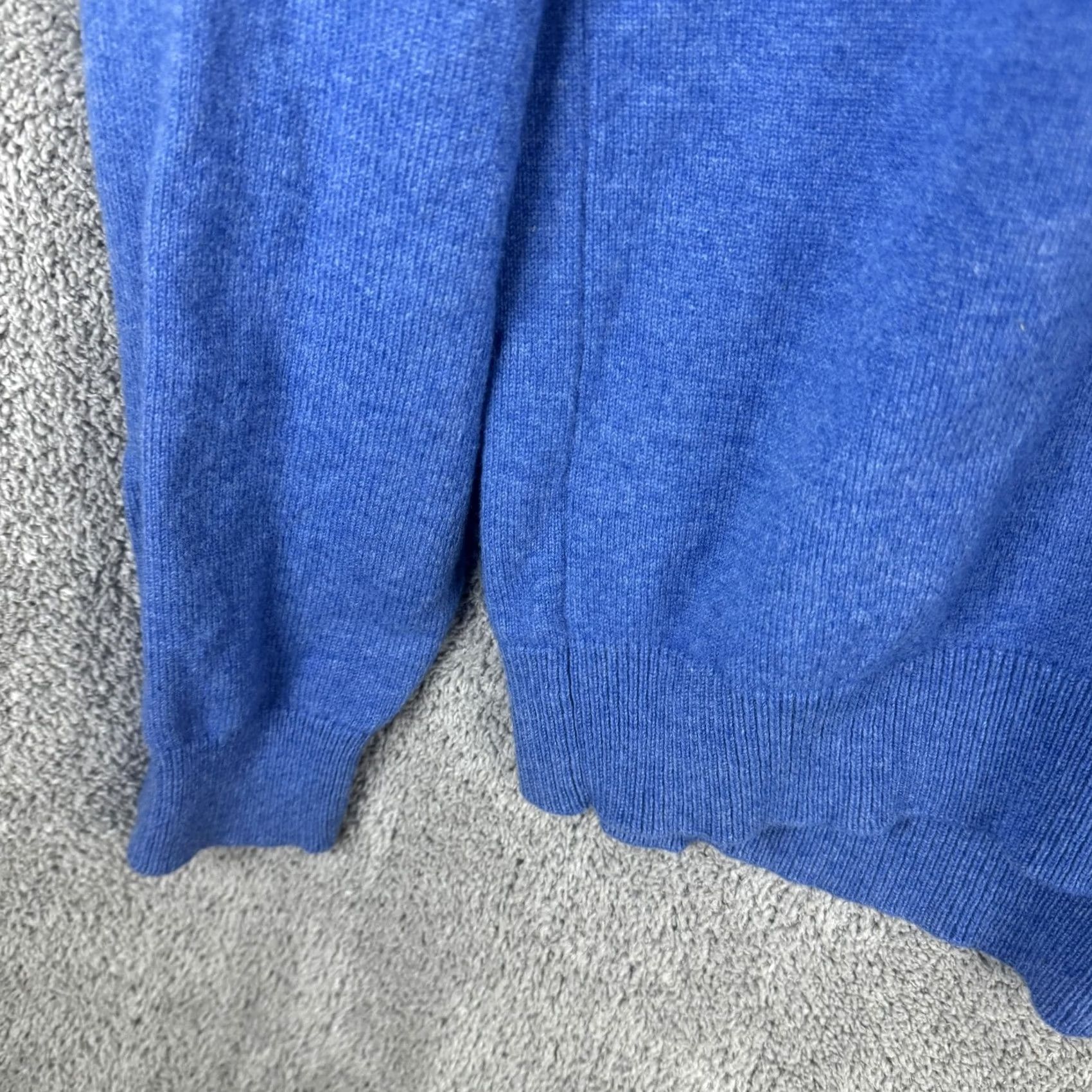 Vintage L.L. Bean Sweater Mens XL Blue 100% Lambswool V-Neck Pullover Knit Solid Tight-Knit Wool Pullover Mens XL Regulations? Size US XL / EU 56 / 4 - 2 Thumbnail
