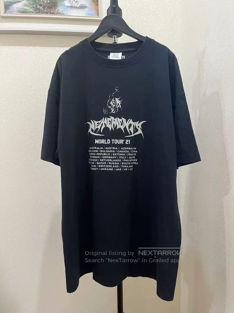 Vetements Vetements Letter Tour Landmark Shirt Size US M / EU 48-50 / 2 - 1 Thumbnail