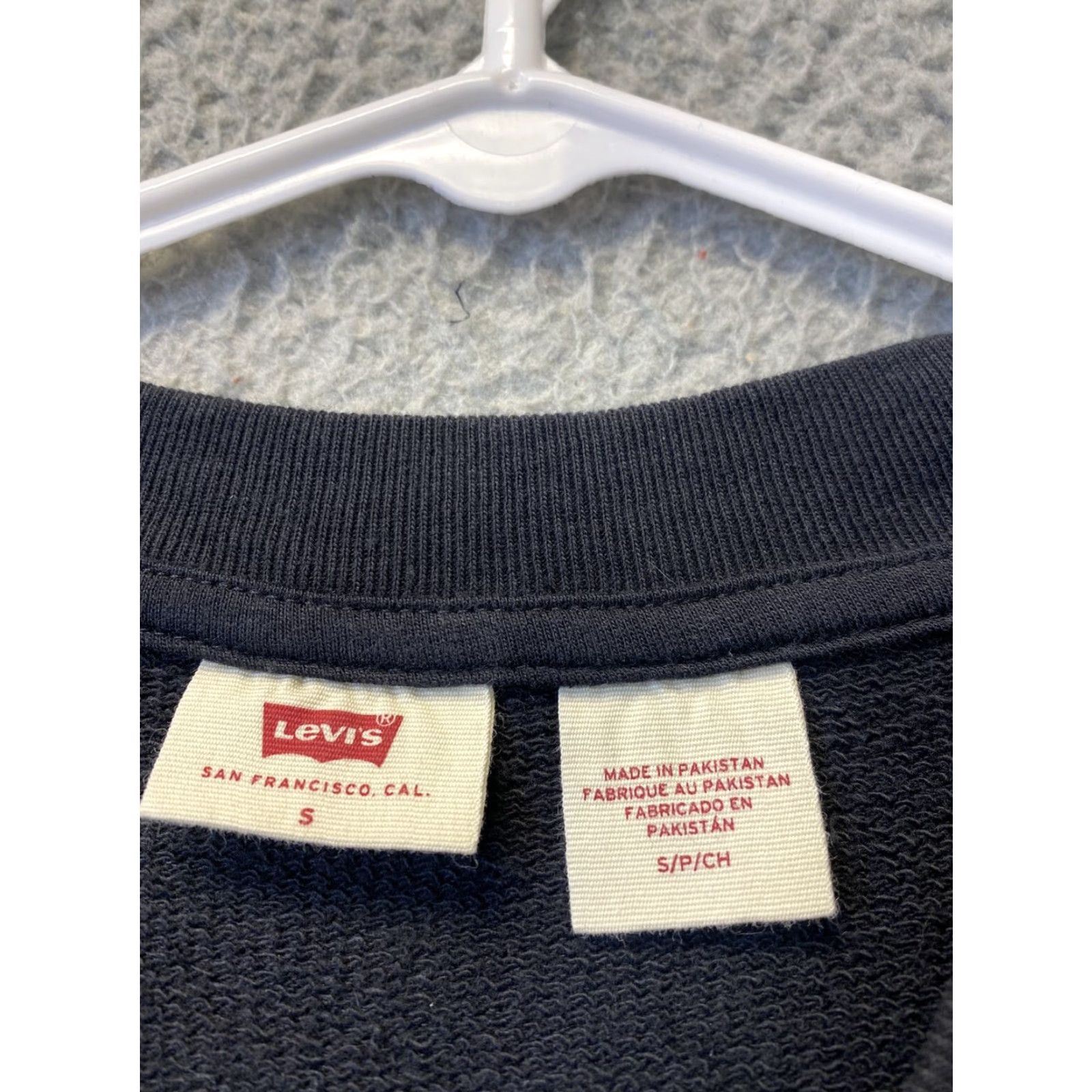 Vintage Levi's Womens Sweatshirt Size Small Black Pullover Long Sleeve Logo Activewear Size S / US 4 / IT 40 - 4 Thumbnail