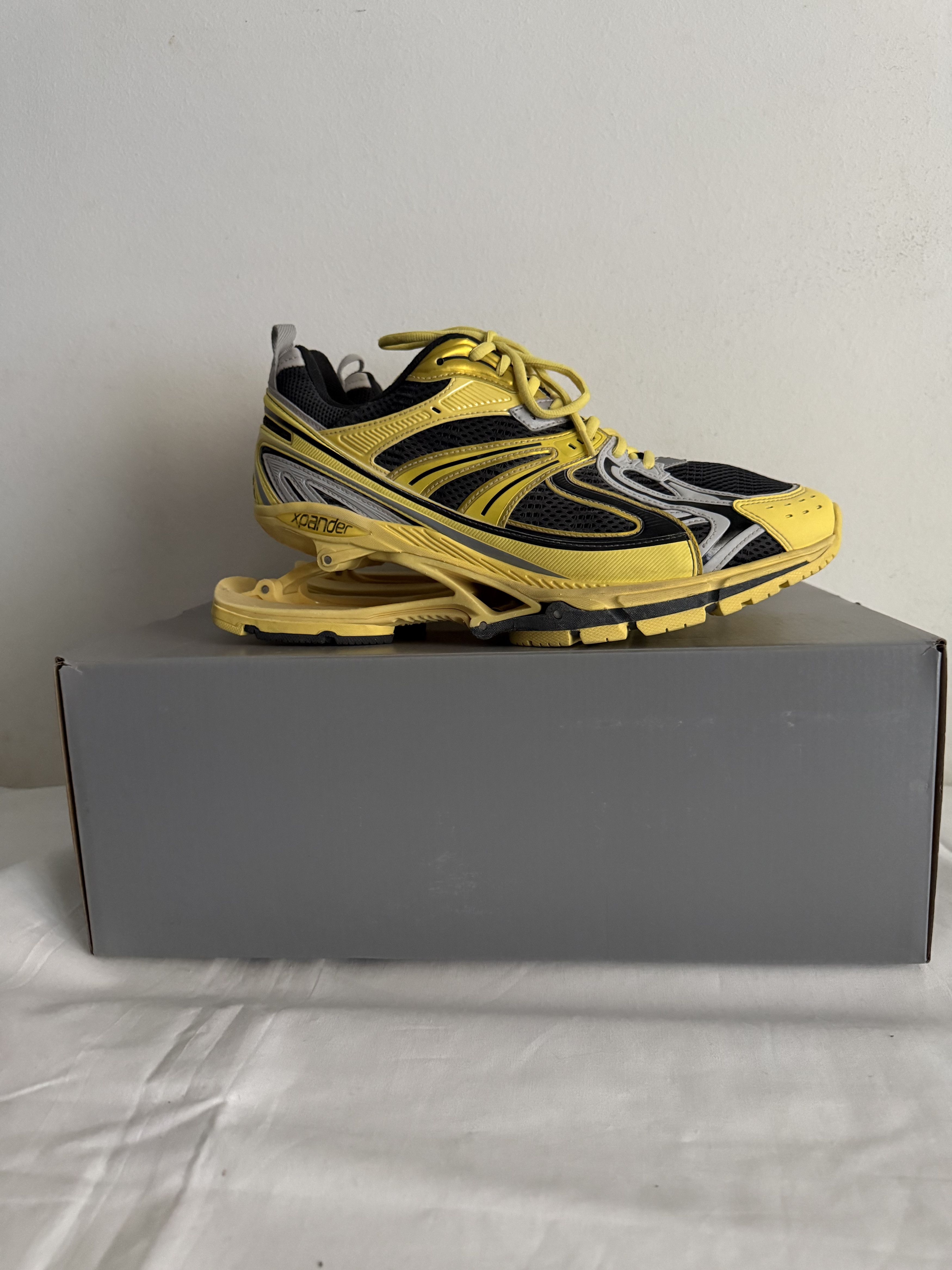 Balenciaga Balenciaga X-Pander Yellow/Gray Size US 11 / EU 44 - 9 Thumbnail
