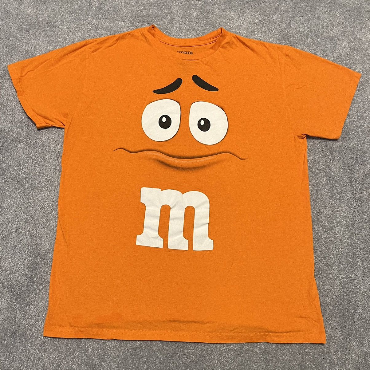 Vintage Vintage M&M Big Graphic All Over Print Scared Crisp Logo Tee Size US M / EU 48-50 / 2 - 1 Thumbnail