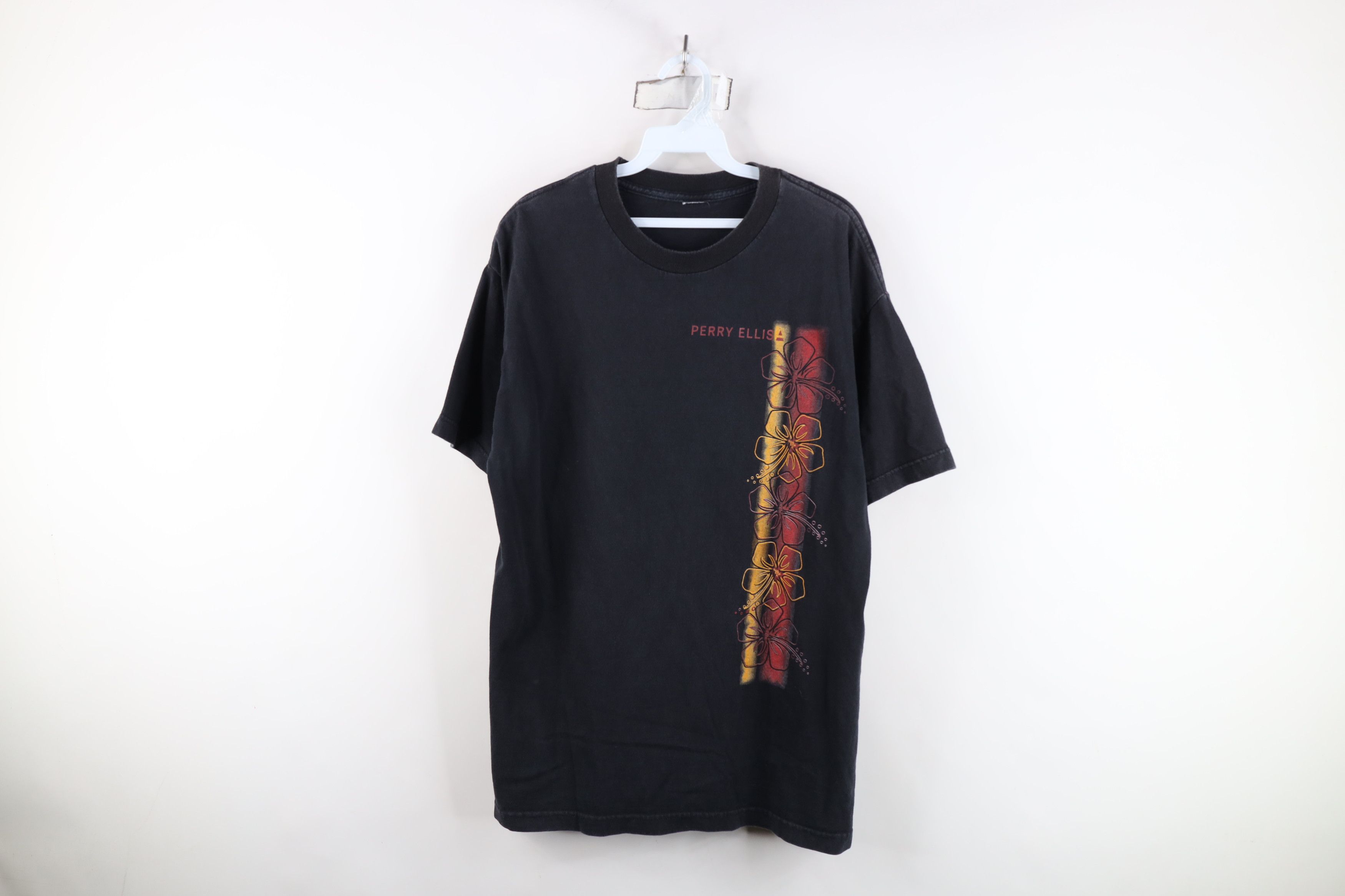 Vintage Vintage 90s Perry Ellis Spell Out Flower T-Shirt Black Size US M / EU 48-50 / 2 - 1 Thumbnail