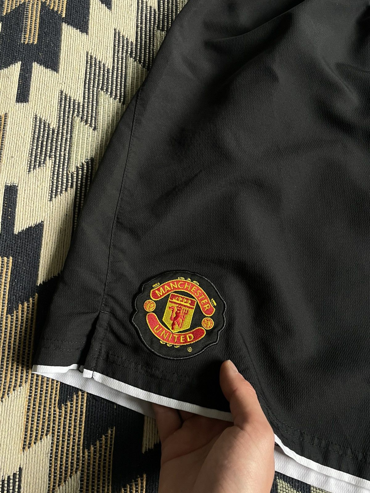 Nike × Vintage Vintage Nike Manchester United Soccer Shorts Size US 36 / EU 52 - 4 Thumbnail