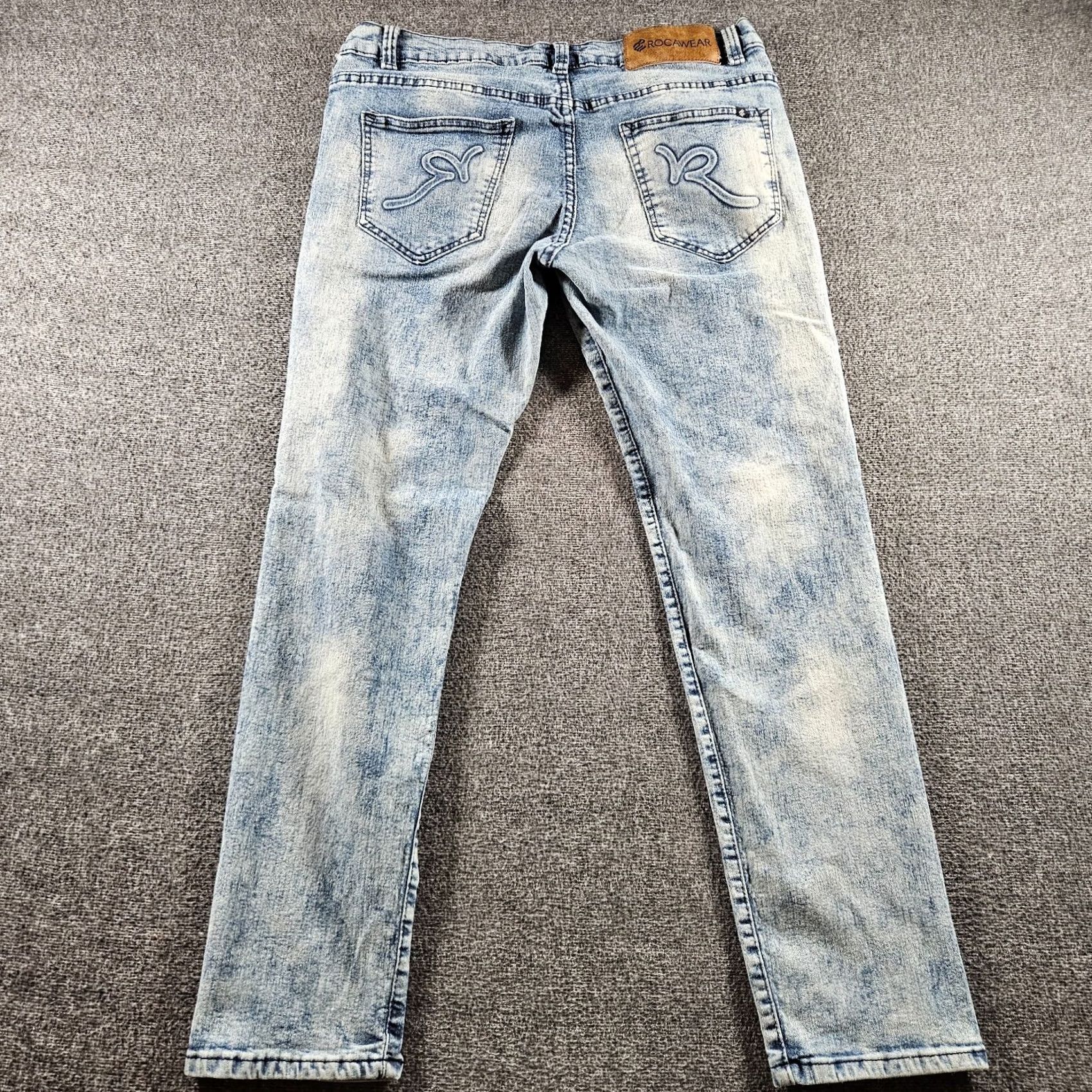 Rocawear Rocawear Slim Fit Denim Jeans Straight Leg Light Wash 34x32 Mid Rise 5-Pocket Zip Mens jeans Blue Cotton Embroidered Logo hip hop Size US 34 / EU 50 - 3 Thumbnail