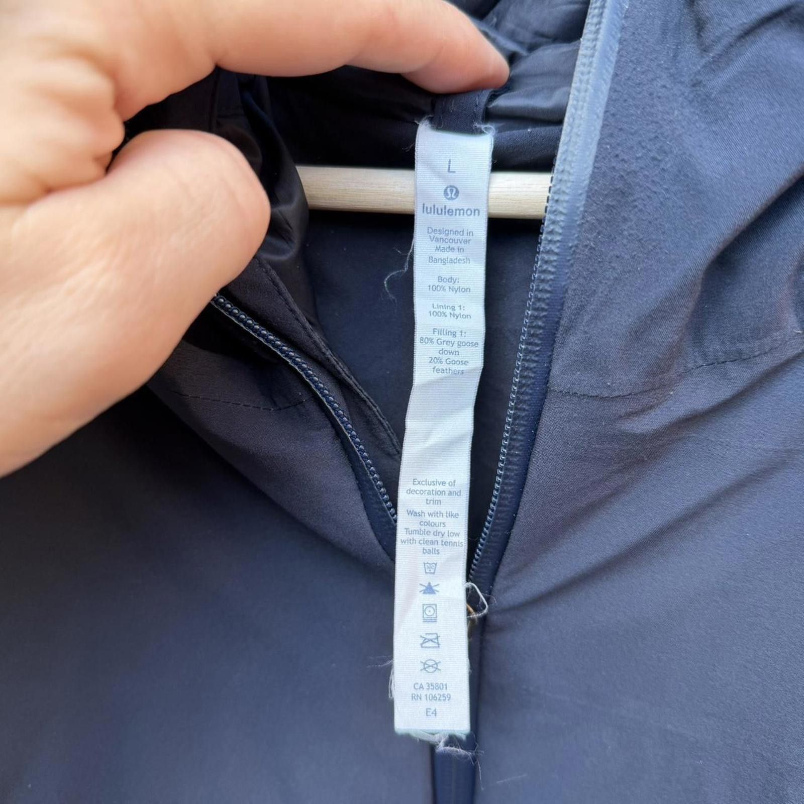 Lululemon lululemon grey goose down jacket L Size US L / EU 52-54 / 3 - 6 Thumbnail
